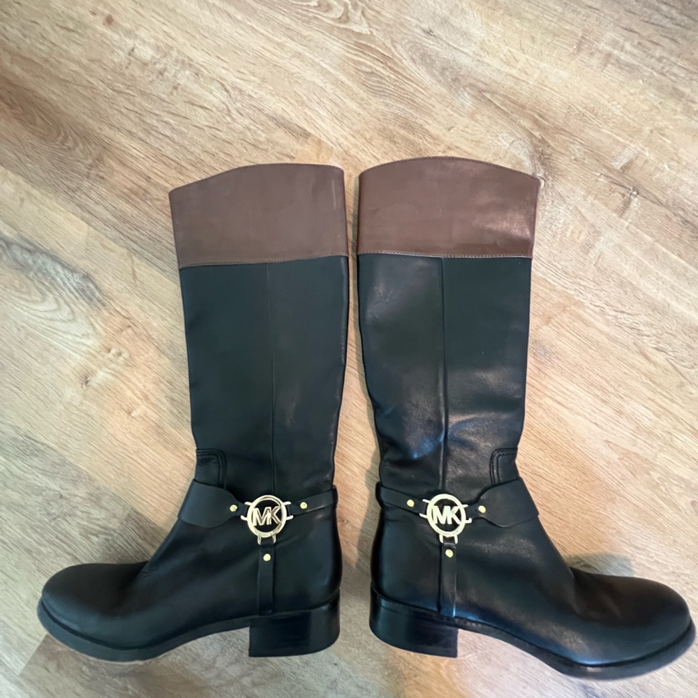 Michael Kors Boots Size 9